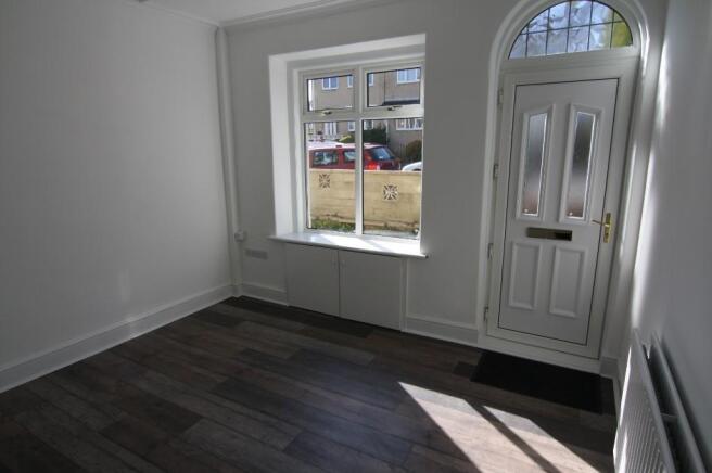 3 bed Terraced to rent Image 5