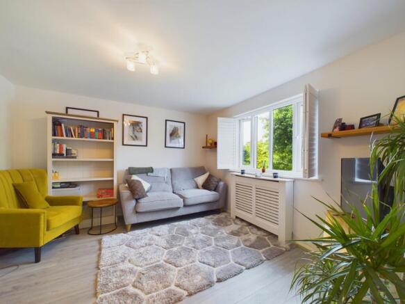 Presented by Clinton Crawford of Ewemove Bexley an