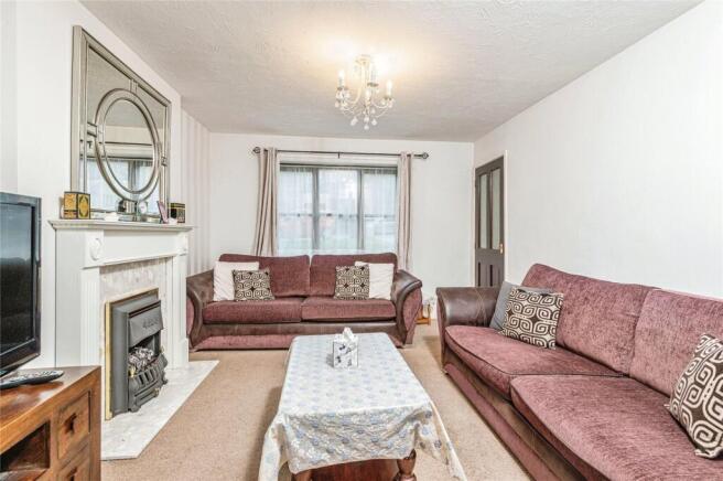 4 bed Detached for sale Image 7