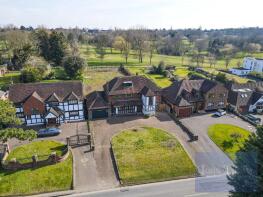 146 Langold, High Road, Chigwell IG7 5BQ
