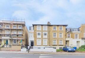 62a, Lyndhurst Way, London SE15 5AP