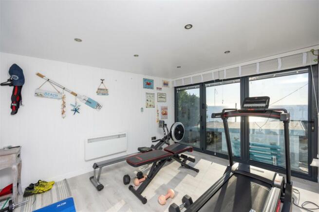 Studio / Gym