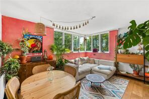 20, 97 Brookgate, Lordship Park, Hackney, London N16 5UR