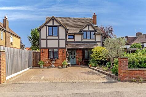 Oakwood Drive, St. Albans