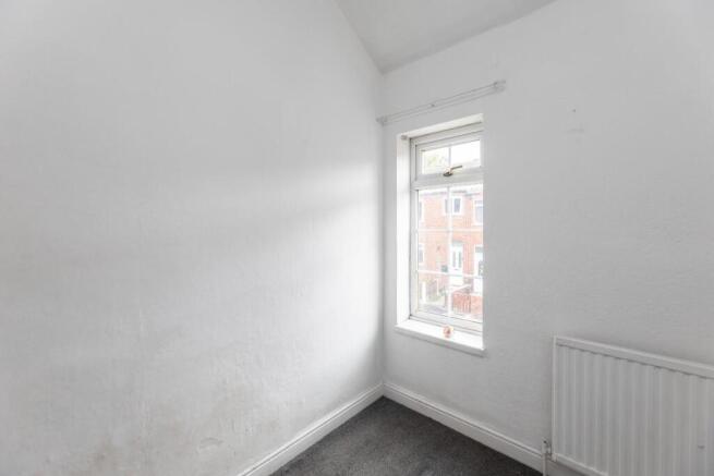 3 bed Terraced for sale Image 9
