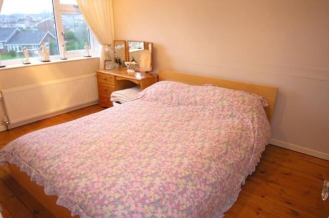 BEDROOM 2