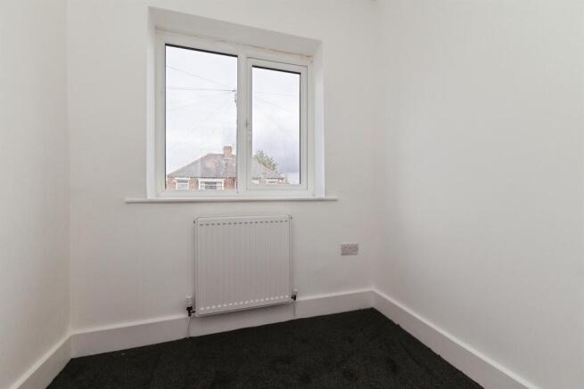 4 bed Detached for sale Image 12