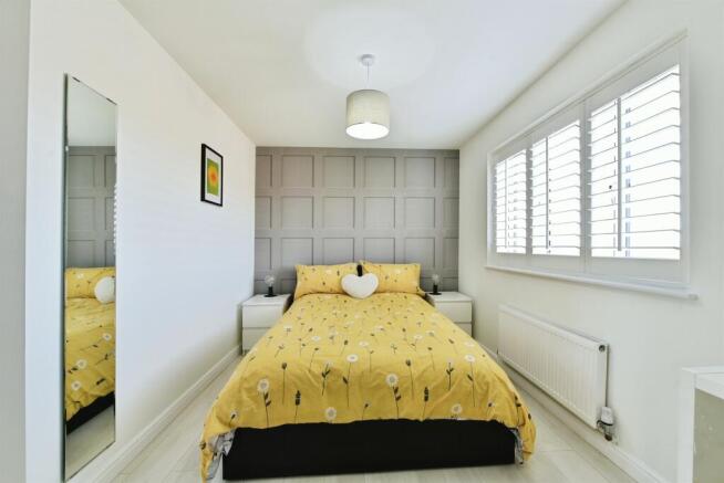 4 bed Detached for sale Image 10
