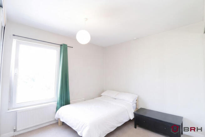 3 bed Terraced for sale Image 8