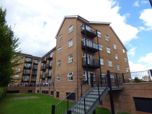 2 bedroom Apartment for sale