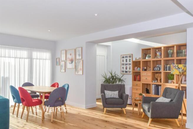 Lounge/Diner/Kitchen