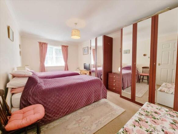 Bedroom 2: