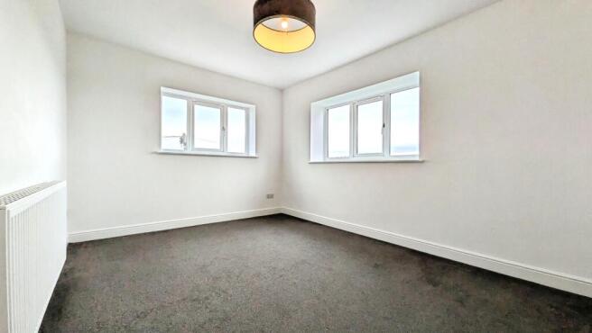 2 bed Flat for sale Image 11