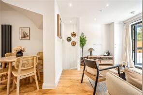 Flat 1, 9a, Fernlea Road, London SW12 9RT
