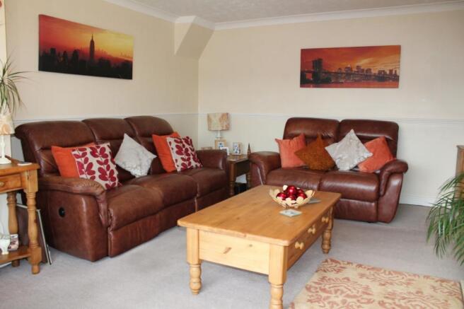 Lounge Continued 