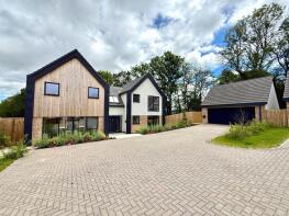 5, Lovers Grove, Gorsley HR9 7YN