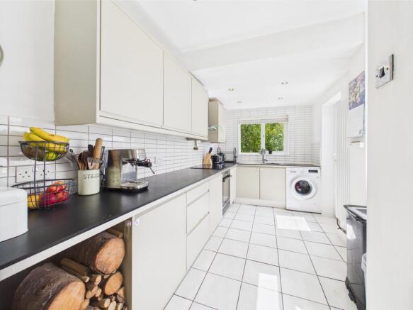 CAM05192G0-PR0079-STILL013