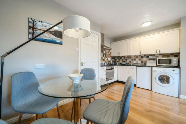 Living/Kitchen Ar...