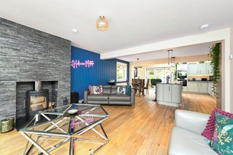 4 Valleyfield View, Penicuik, EH26 8NA