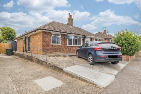 Tadworth Road, Kennington, Ashford, Kent, TN24