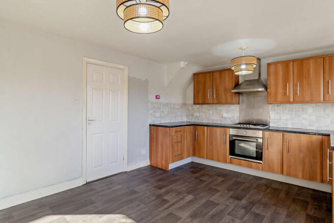 3 bed Terraced to rent Image 4