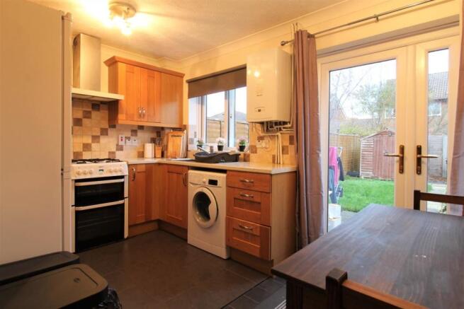 Kitchen/ Dining Room