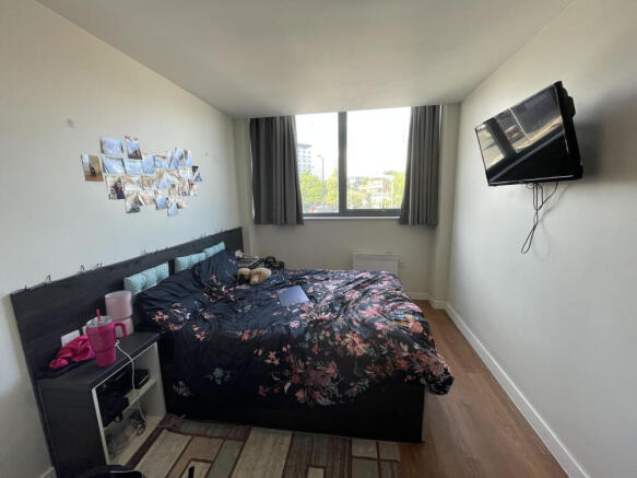 burgesshs7373729Burgess House - 7 (Medium)20666...