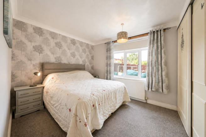 2 bed Semi-Detached Bungalow for sale Image 4