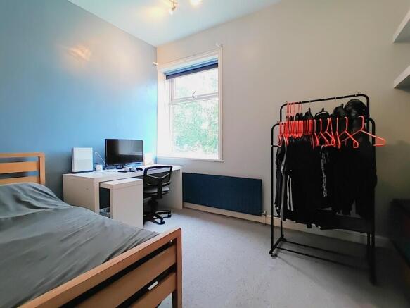 Photo 12