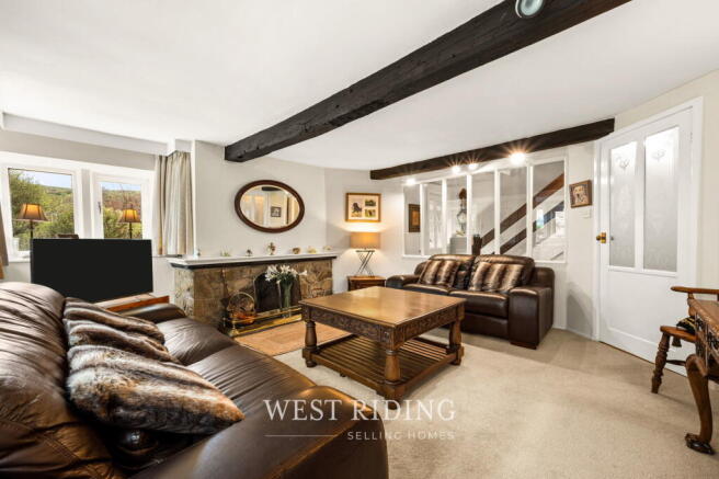 4 bed Semi-Detached for sale Image 7