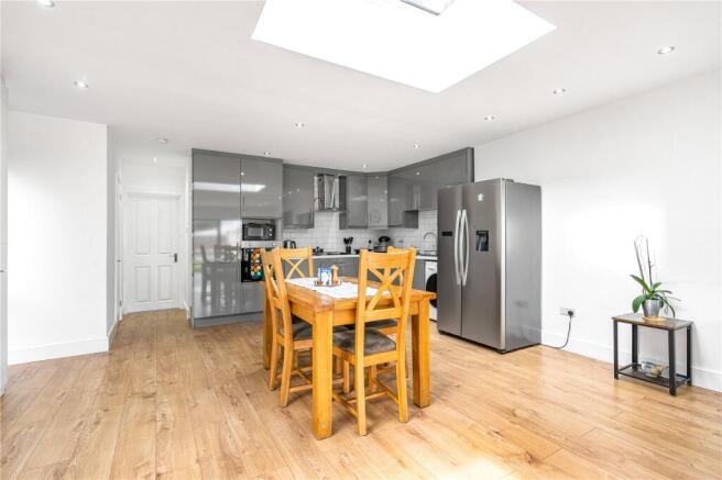 Dining/Kitchen