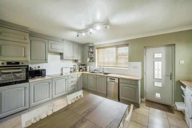 3 bed Semi-Detached for sale Image 2