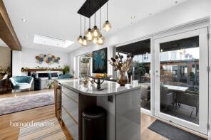 70, Ravenswood Avenue, Surbiton KT6 7NP