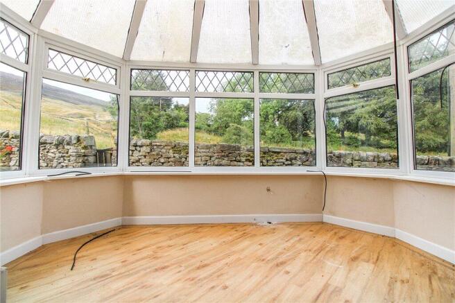 4 bed Detached for sale Image 4