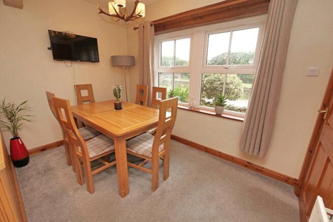 3 bed Semi-Detached for sale Image 5