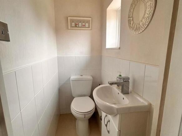 2 bed Terraced for sale Image 8