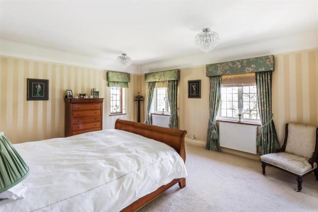 house. estate agency Hascombe bedroom