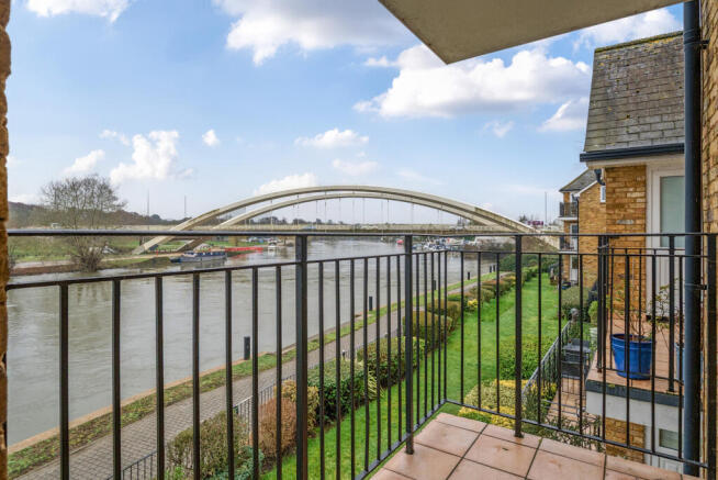 1418703-2-699712d...