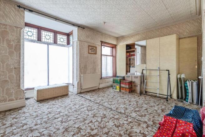 4 bed Semi-Detached for sale Image 11