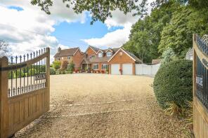 Kiln House, Lower Road, Tea Green LU2 8PU