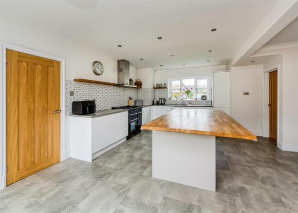 Rivendell-kitchen6.jpg