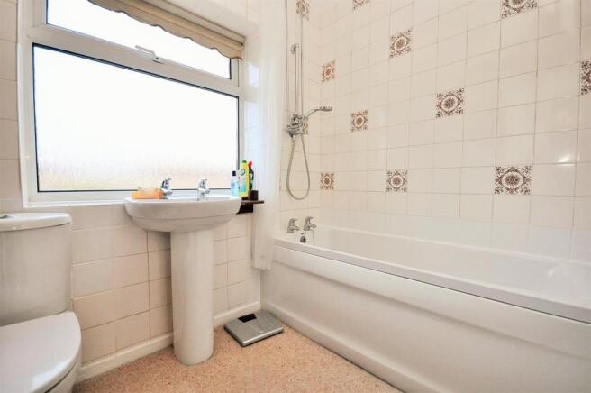 HOUSE BATHROOM