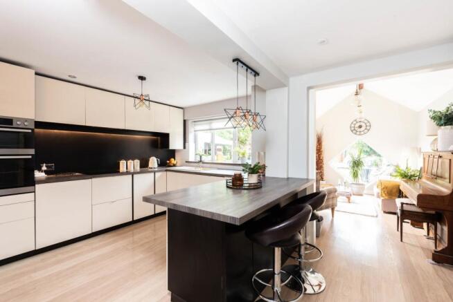 Kitchen/Breakfast