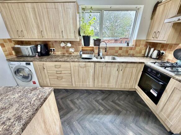 St Andrews Road, Yeovil, Somerset, BA20 photo 4