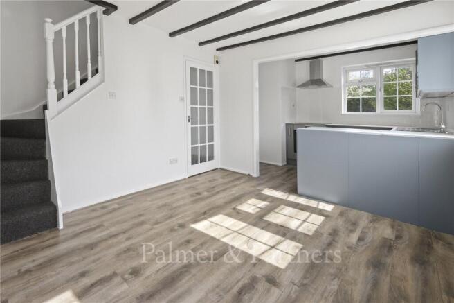 Kitchen/ Living Area