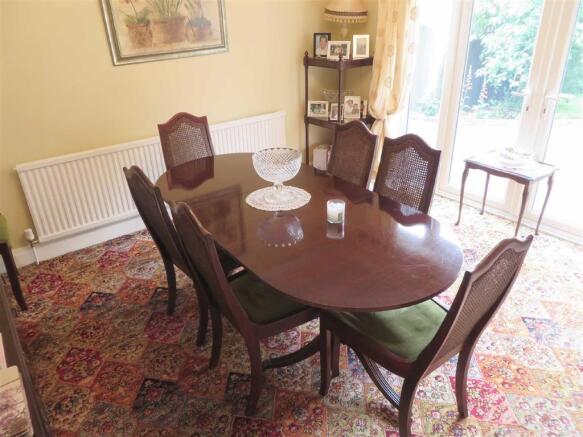 DINING ROOM (REAR)
