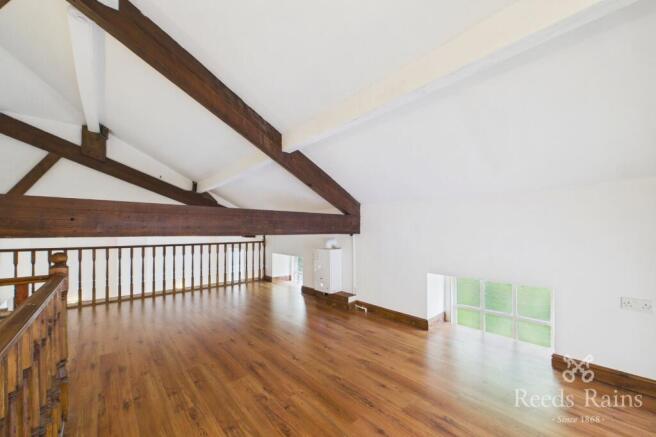 1 bed Penthouse for sale Image 6