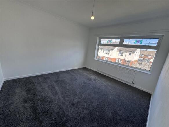 3 bed Terraced to rent Image 7
