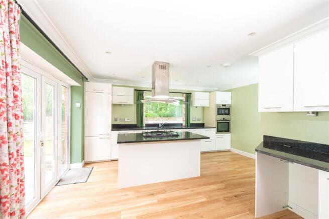 Kitchen/Breakfast Rm