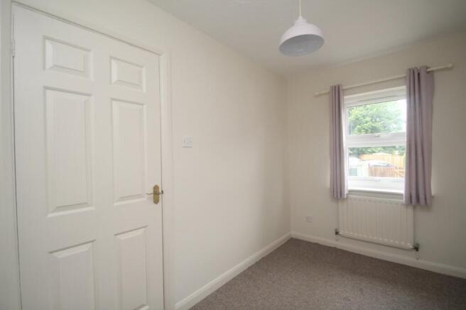 2 bed Terraced to rent Image 8